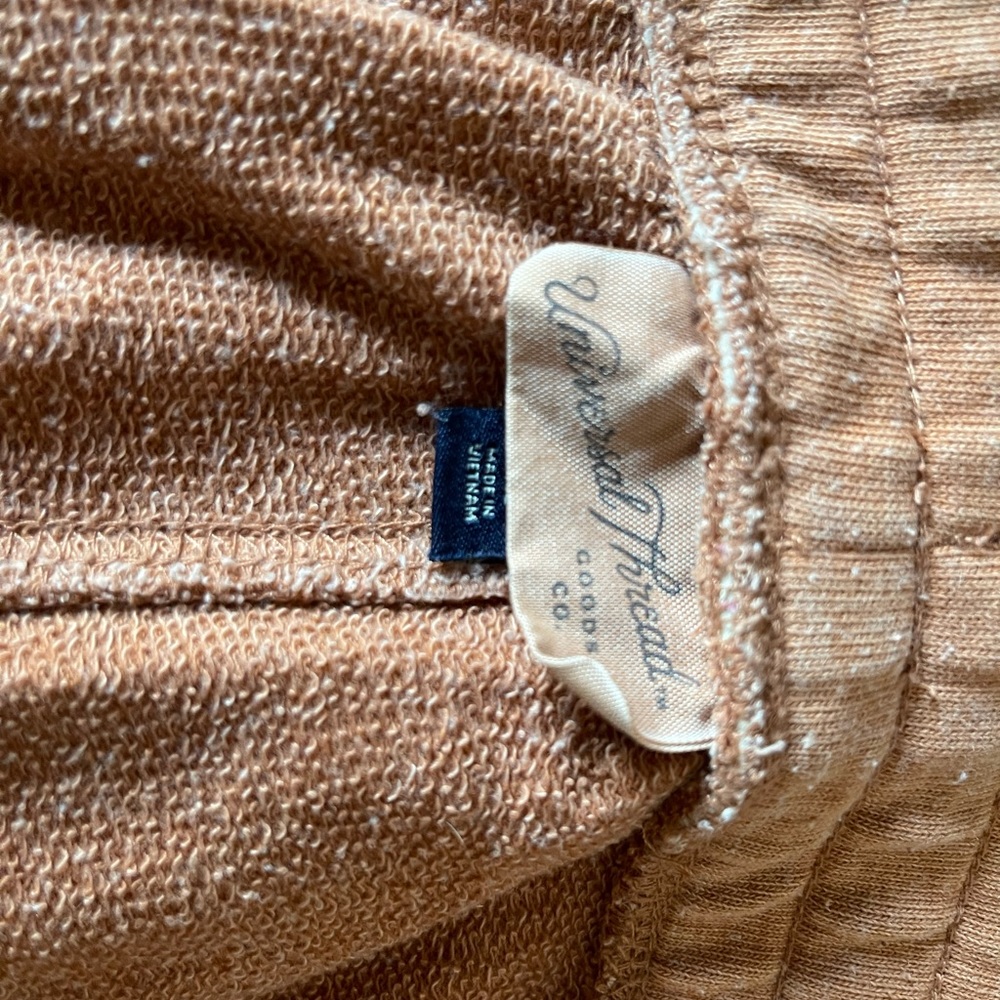 Universal Threads Shorts - Picture 4 of 4